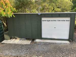 Roller Door with centre lock 1.5 x 2m Solid Sheds