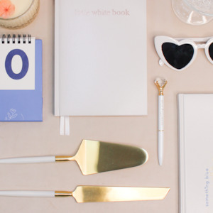 Frontpage: LUXE Bridal Gift Box