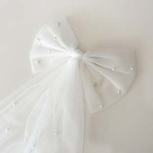 Gifts: Pearl Tulle Hair Bow