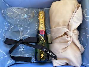Gifts: LUXE Bridesmaid Proposal Gift Box