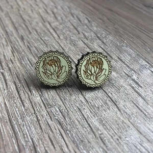 Braai: Earrings - Mint Green Circle with Protea