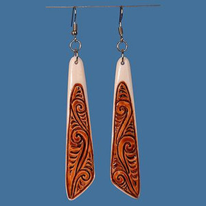 Drop earring with stain SomethingKiwi