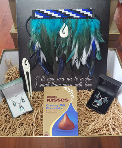Products: Paua Gift Pack SomethingKiwi