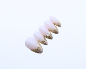 Chroming Christmas Press On Gel Nails: Chrome Pearl