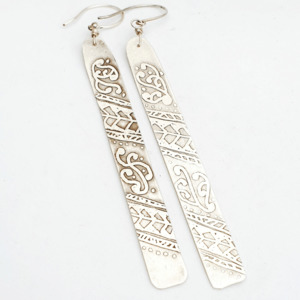 All Jewellery: Elevate Etched Long Earrings Large