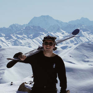 Basics: Mens Basic Longsleeve