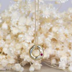 Necklaces: Circle Pendant - Yellow Gold with Ruby - Small