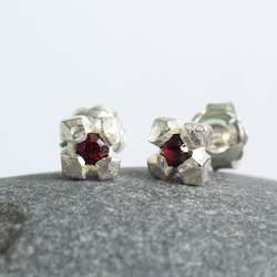 Studs: Manuka Studs - Silver with Garnets