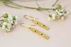 Hoops Drops: Annui Earrings with Blue Sapphires - Gold Plated