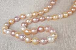 Products: Semi-Baroque Pearl Necklace - 6-7mm- Natural