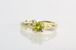 Engagement Ring: Mira Ring - 14ct Yellow Gold with 5.5mm Green-Yellow Sapphire and Diamonds