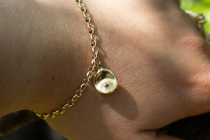 Mineral Collection: Water Drop Bracelet - 9ct Yellow Gold