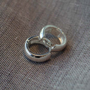 Essentials Hoop Earrings: Rounded Plain Huggie Earrings - 16 x 5mm - Sterling Silver