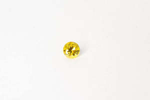 Gemstones: 5.5mm Sapphire: 0.85ct Round - Yellow