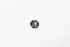 Gemstones: 5.5mm Sapphire: 0.73ct Round - Green