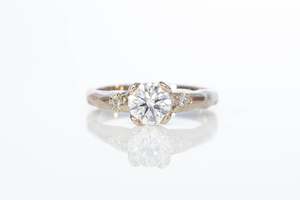 Mira Ring - 18ct White Gold with 0.86ct Lab Diamond