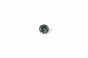 Gemstones: 5mm Sapphire: 0.65ct Round - Teal Green