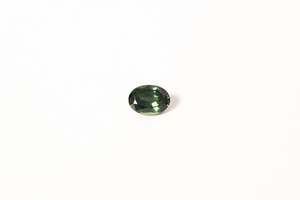 Gemstones: 7.5x5mm Sapphire: 1.35ct Oval - Green