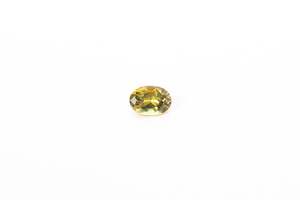 Gemstones: 7x5mm Sapphire: 0.99ct Oval - Golden Green