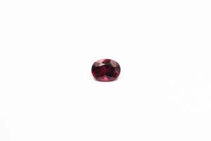 Gemstones: 8x6mm Rhodolite Garnet: 1.55ct Oval - Dark Pink