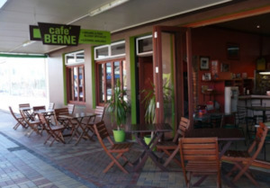 Auckland South: Cafe Berne - Pukekohe