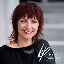 Otago: Holly Pemberton Executive Stylist - Dunedin