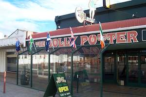 South Canterbury: The Jolly Potter - Temuka