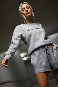 Champion Womens Script Crew in Grey