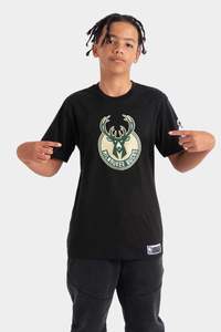 Kids: Outerstuff Milwaukee Bucks Team Logo Tee - Youth