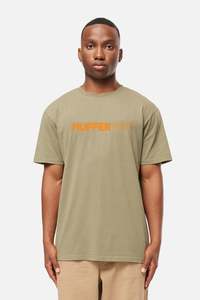 Huffer Mens Sup Tee/Team in Khaki