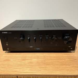 Offers: Yamaha RN1000A Integrated Amp (Preloved) - Christchurch
