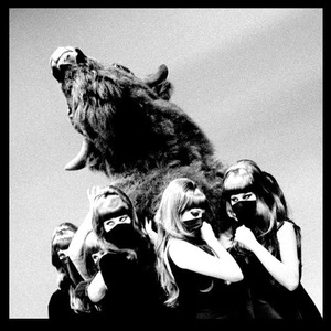 Products: THE DEAD WEATHER I Cut Like a Buffalo b/w A Child of a Few Hours is Burning to Death [7''] - Southbound Records