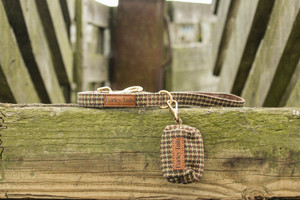 Tussock Tweed Leash & Poop bag holder Southern Buddy