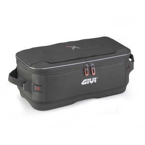 Luggage: Givi XL10 Cargo Bag 15 lt with magnetic mount