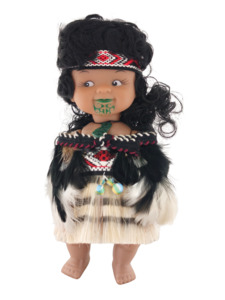 Wahine Maori Doll With Feather Cloak Poi 20cm #32P