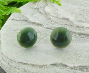 NZ Greenstone Large Circle Stud Earrings - 10mm