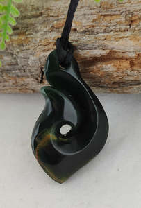 NZ Greenstone Small Hook - 41mm - Ewan Parker - #111