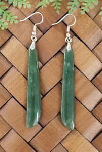 Greenstone Earrings: NZ Greenstone Earrings Long 60mm - EL55