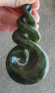 Greenstone Pendants: NZ Greenstone X-Large Quadruple Twist with Koru - 90mm #95C