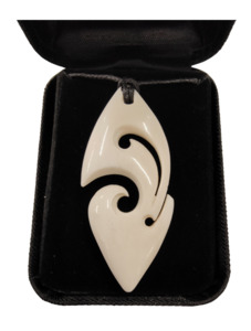 Bone Carving - Carved by Peter Mitchell, NZ - #024