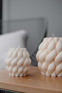 Candle: Small White Entanglement Candle