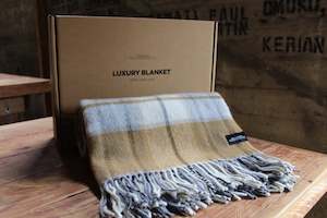 Palliser Ridge: Luxury Lambs Wool Blanket - Large Twill Check - Jelly
