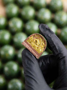 Table Kitchen: House Of Chocolate - Pistachio Knafeh Bonbon Box (6pk)