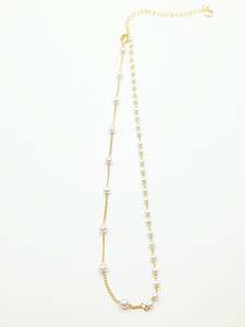 Mini Pearls Necklace