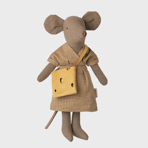 Gifts 50 100: Maileg Mum Mouse Light Brown