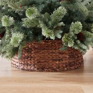 62cm Water Hyacinth Christmas Tree Skirt Brown