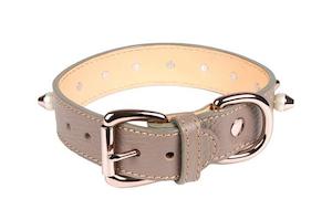 Studded Collar in taupe leather