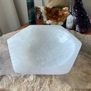 Crystal Cleansing: Selenite Hexagonal Bowl