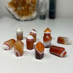 Mini Carnelian Towers - A GRADE