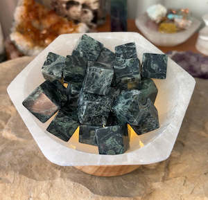 Sale: Kambaba Jasper Cubes